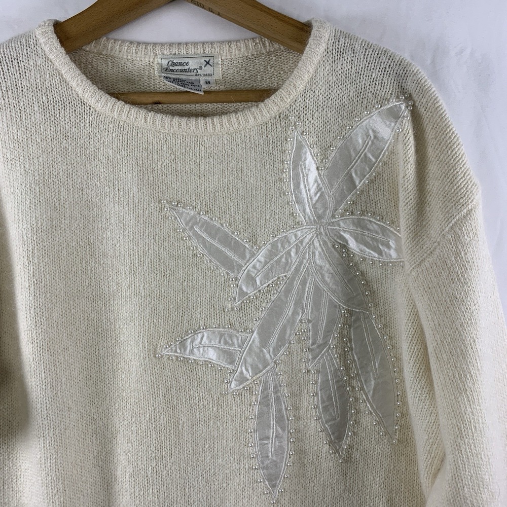 VTG Womens Demure Romantic Silk Angora Floral Pearl Tunic Sweater Sz M Hong Kong